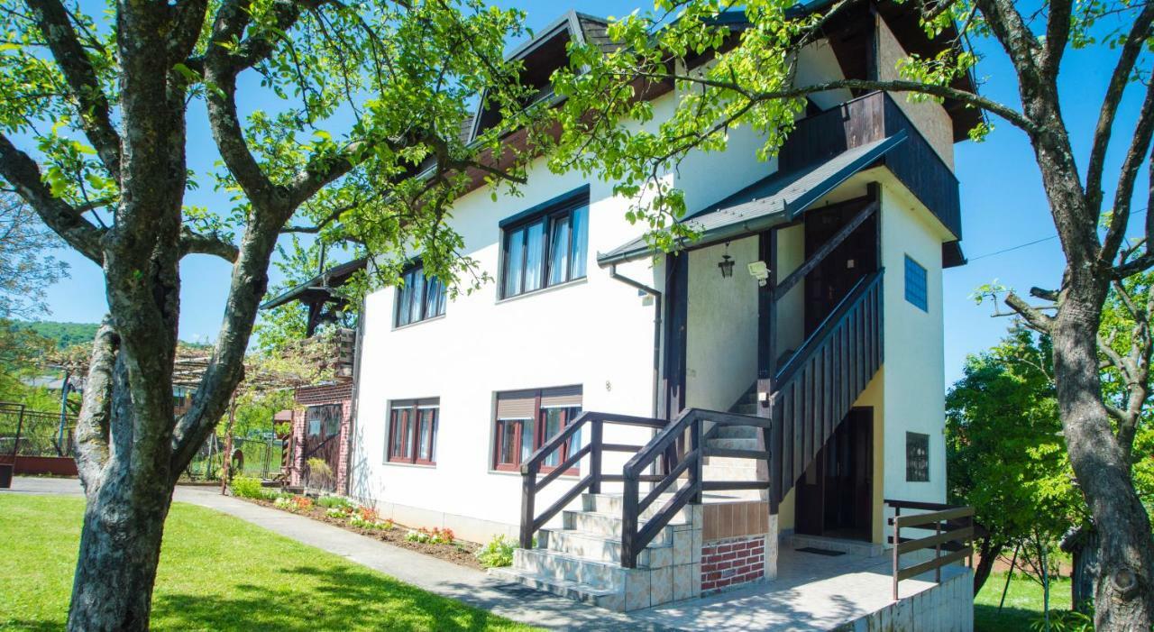 Ferienwohnung Cherry House Slunj Exterior foto