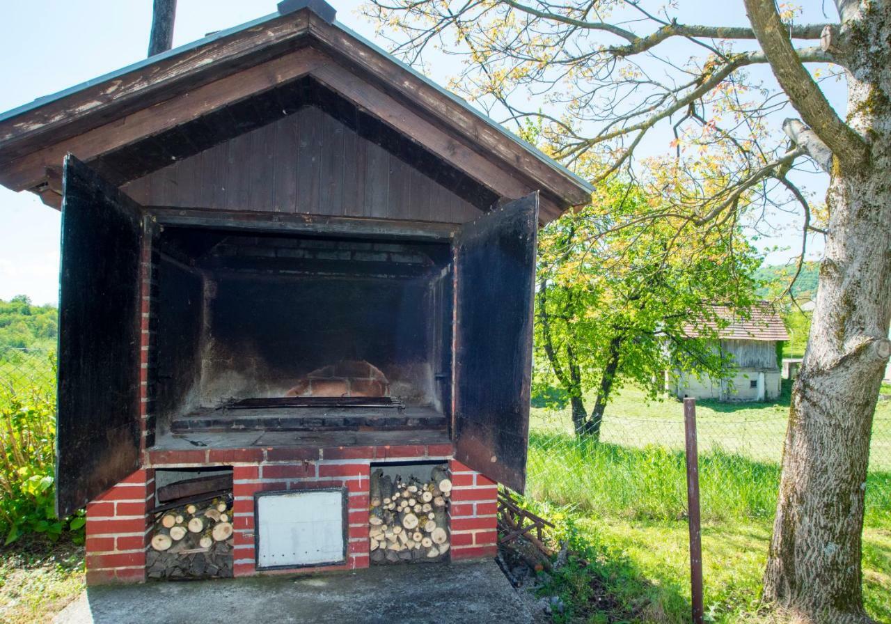 Ferienwohnung Cherry House Slunj Exterior foto